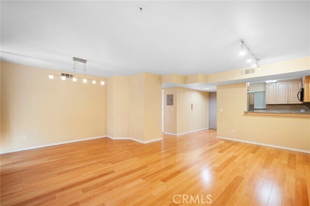 Building Photo - 422 Hawthorne St
