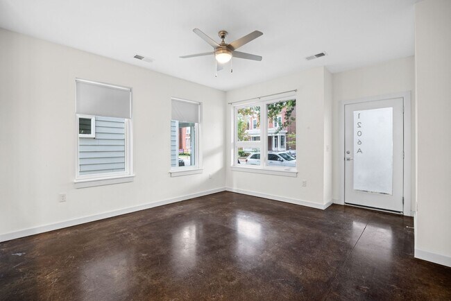 Building Photo - 1206 Porter St