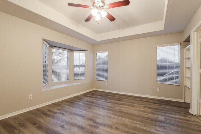 Building Photo - 12214 Landsdown Ridge Way