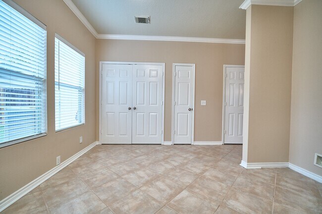 Building Photo - 18814 Sandelford Dr