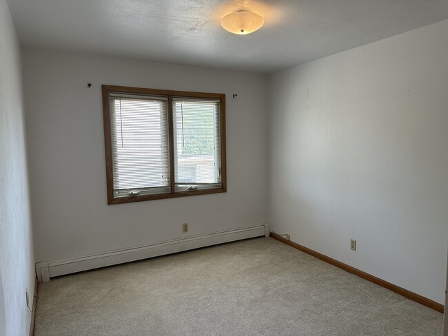 Building Photo - 1101 7th Ave W