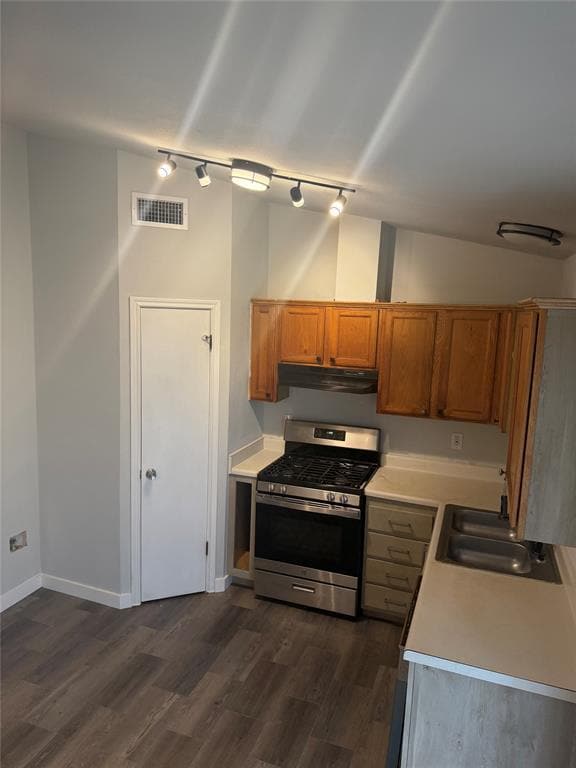 Building Photo - 7007 Colony Loop Dr