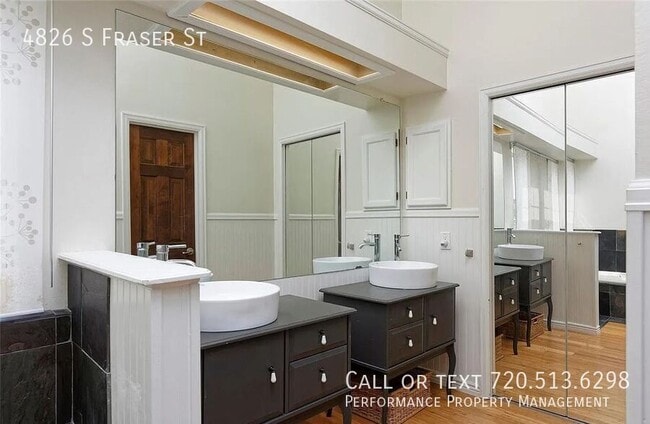 Building Photo - 4826 S Fraser St