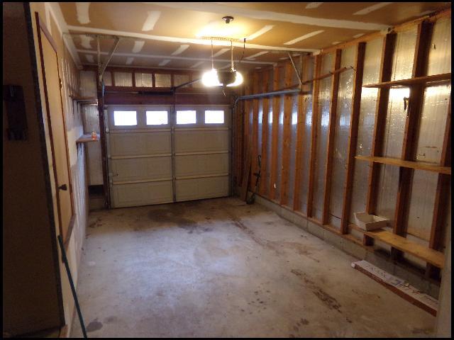 Building Photo - 35 Point W Cir