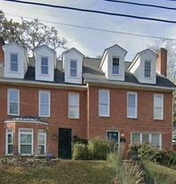 Building Photo - 1709 Pine St