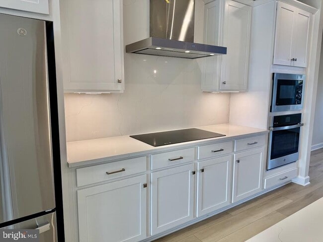 Building Photo - 21829 Express Ter