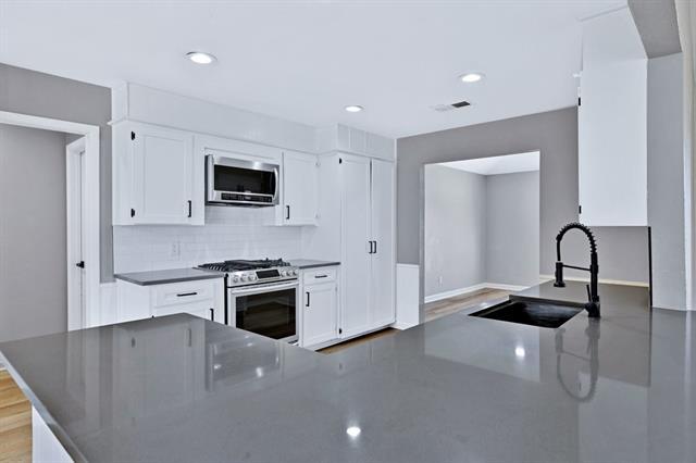 Building Photo - 2809 Wood Wind Dr