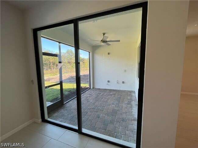 Building Photo - 2122 Yellowfin Cir