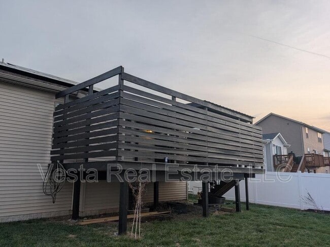 Building Photo - 1719 Coralstone Wy