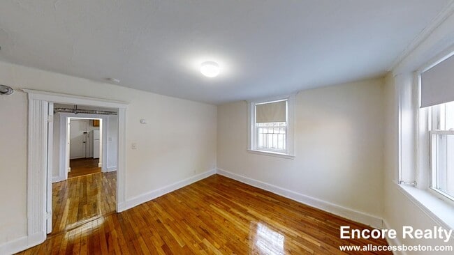 Building Photo - 4 Egremont Rd