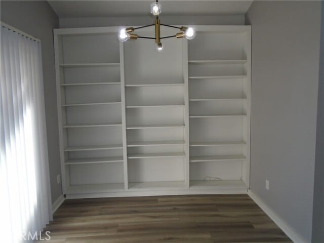 Building Photo - 9361 Shadowood Dr