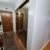 Building Photo - 50 Broadlawn Park