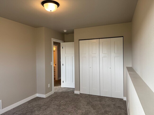 Building Photo - Horace ND - Available Now