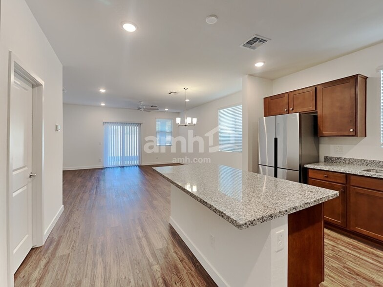 Building Photo - 10608 W Atlantis Wy