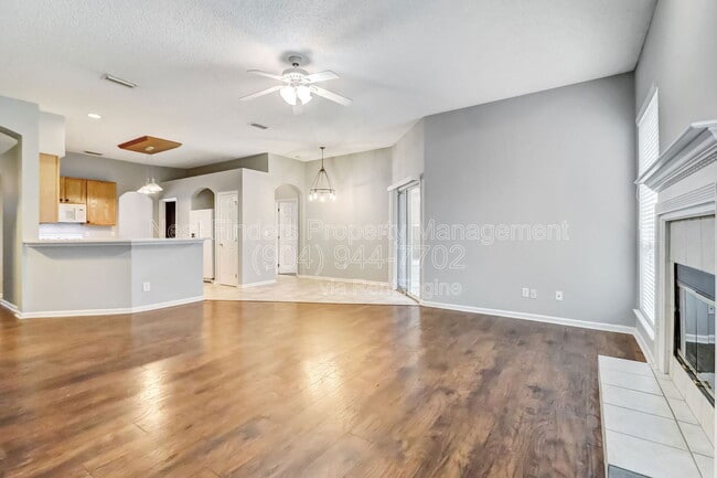 Building Photo - 4613 W Catbrier Ct