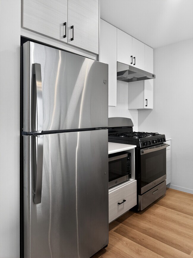 Building Photo - 88 E Wacker Pl