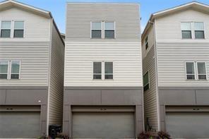 Building Photo - 2737 Clinton Dr