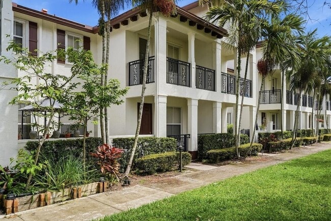 Building Photo - 4501 Mimosa Terrace