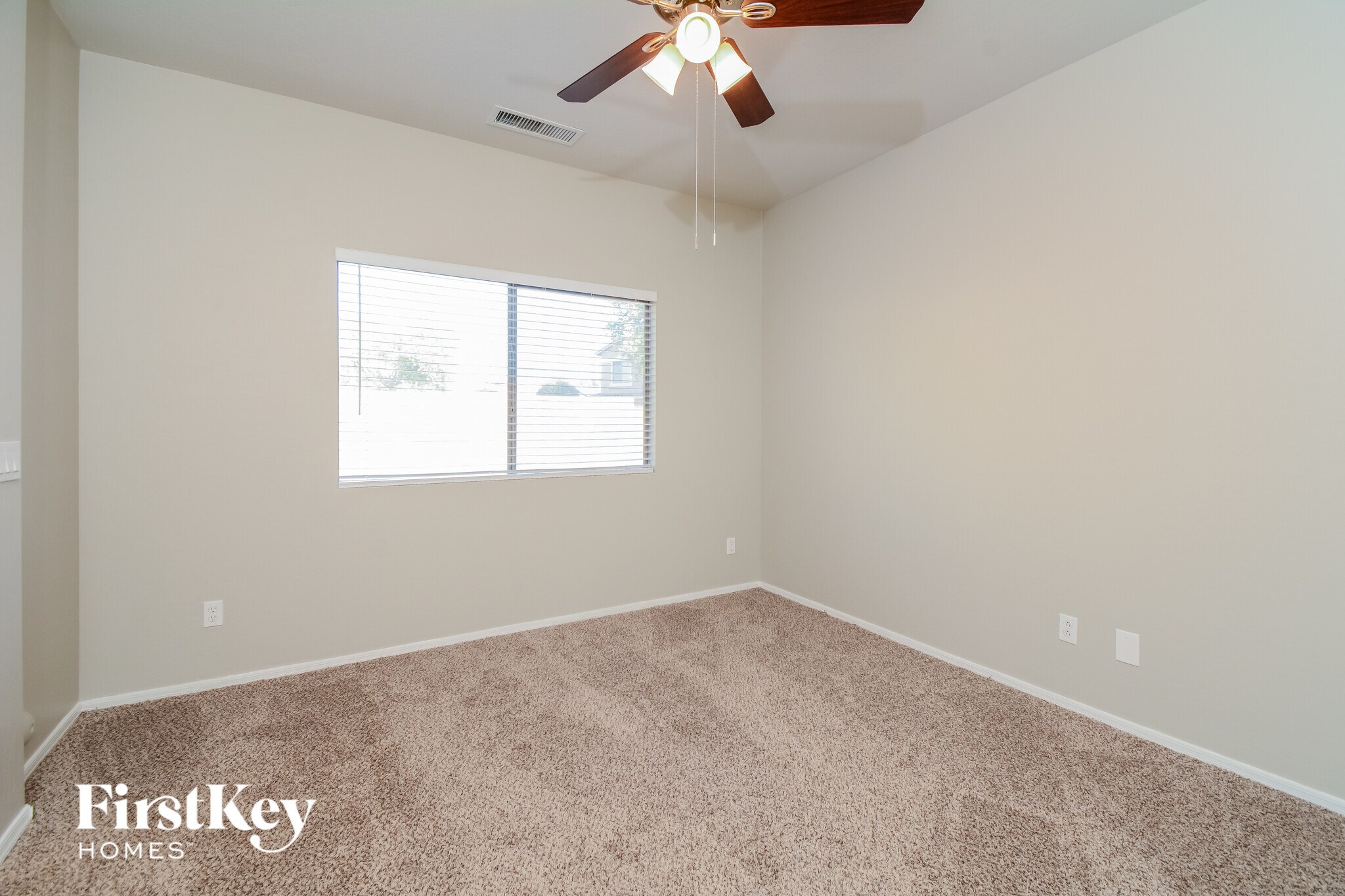 Building Photo - 12918 W Columbine Dr