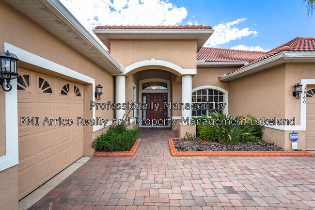Building Photo - 3960 Sunset Lake Dr