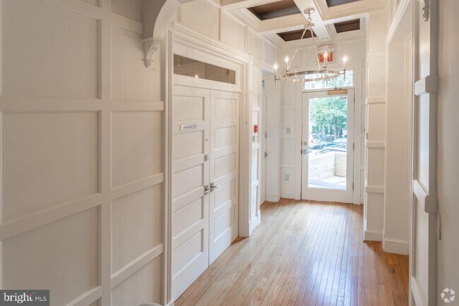 Building Photo - 1724 20th St NW