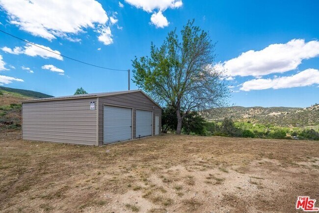 Building Photo - Furnished 4BR Mountain View Home with Garage