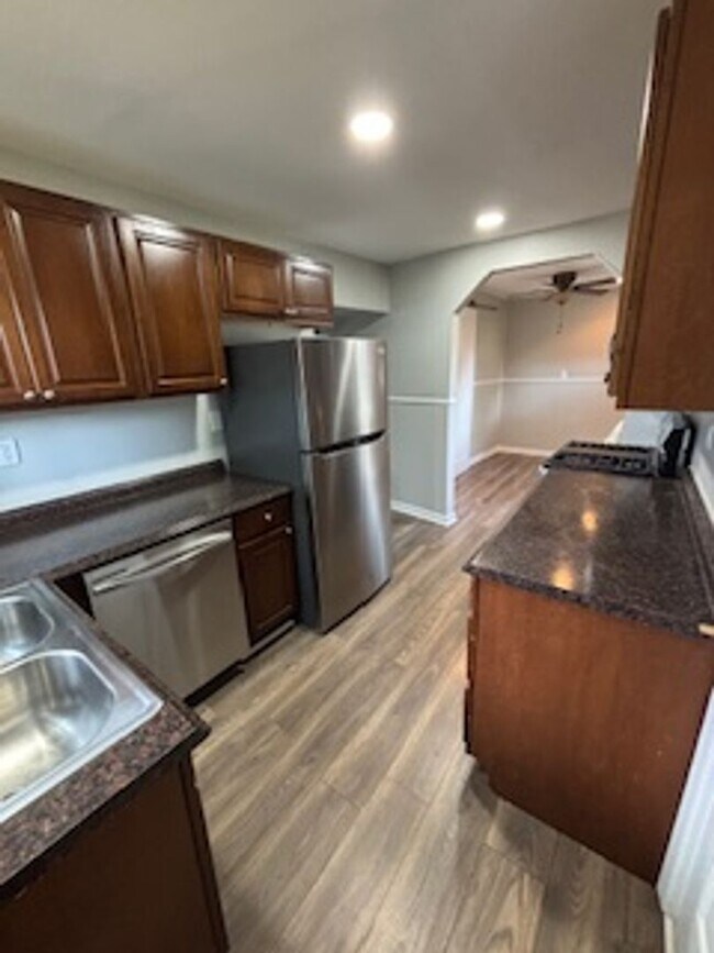 Building Photo - Nice Warren 3 bed 1 bath
