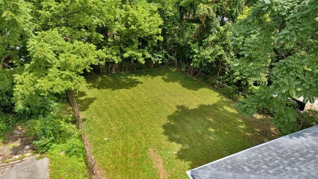 Building Photo - 3728 Standish Ave