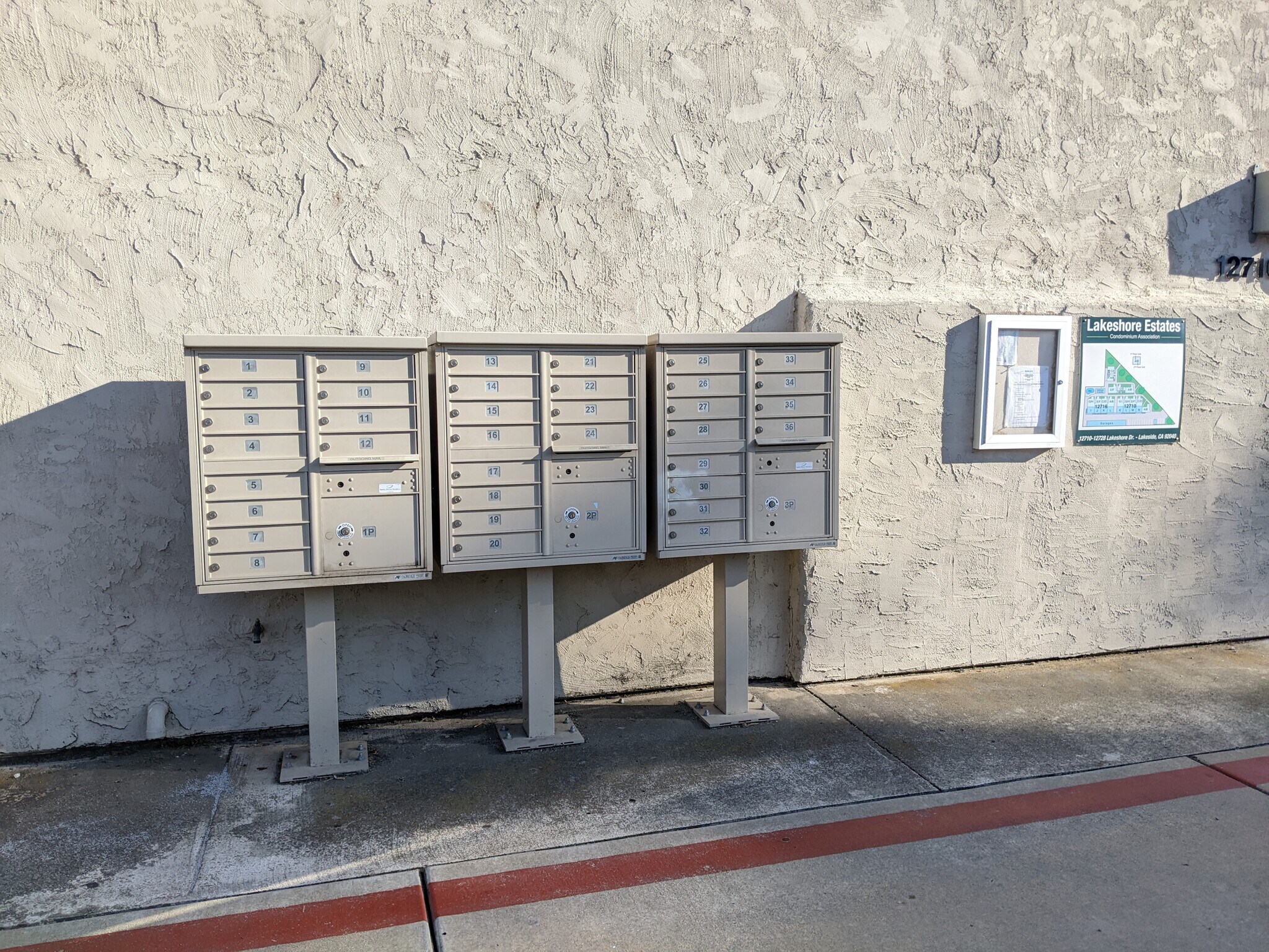 Building Photo - 12710 Lakeshore Dr