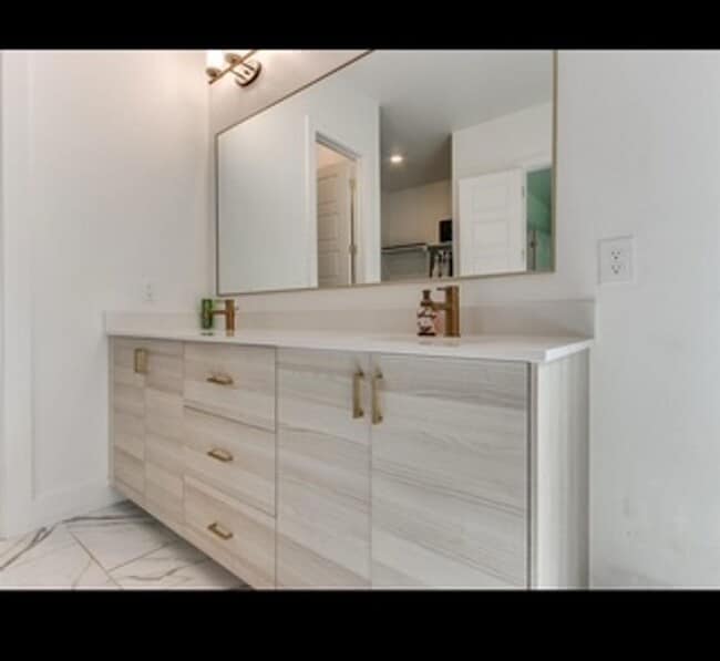 Building Photo - Gated Community - Beautiful, Spacious Home...