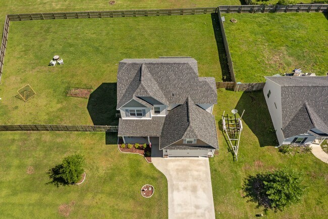 Building Photo - 219 Breakwater Dr