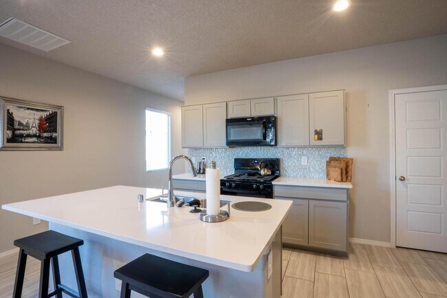 Building Photo - 10753 Aspiration Ln SW