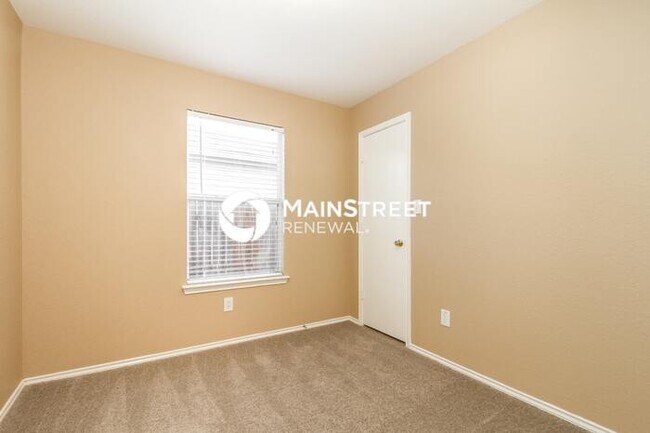 Building Photo - 3 Bedroom Pet-Friendly Home in San Antonio...