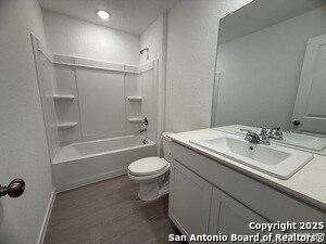 Building Photo - 224 Ottawa Wy