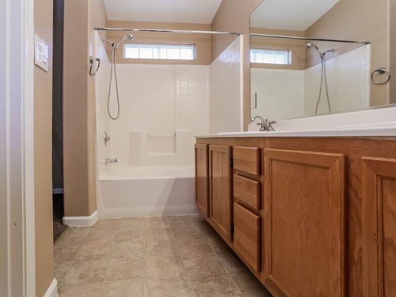 Building Photo - 1430 Broad Arrow Dr