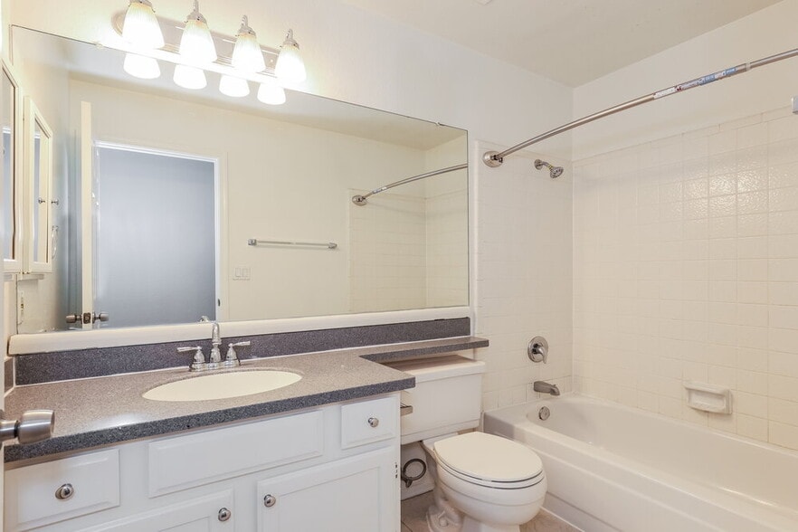 Building Photo - 4214 E Saltsage Dr