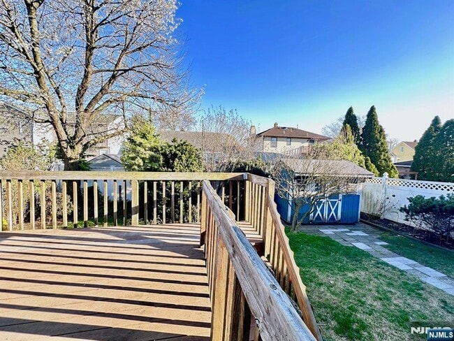 Building Photo - 48 Center