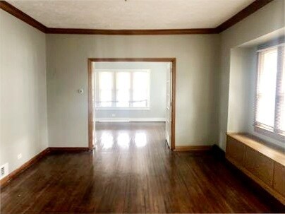 Building Photo - 647 Lincoln Ave NW