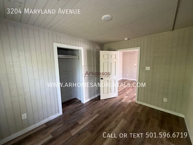 Building Photo - 3204 Maryland Ave