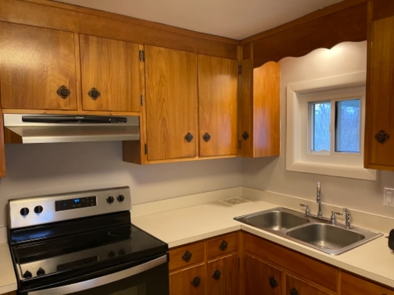 Building Photo - 66 Birch Rd