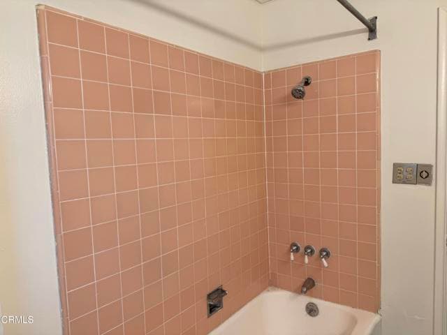 Building Photo - 548 Herbert St