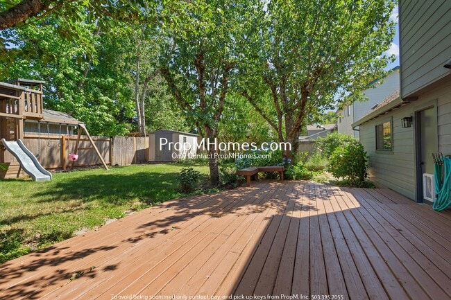 Building Photo - Updated Three Bedroom Home in Tigard!
