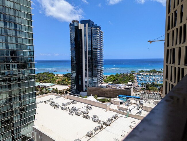 Building Photo - Fully Furnished Ocean View luxurious Studio with 1-Parking and storage at 'A'ali'i