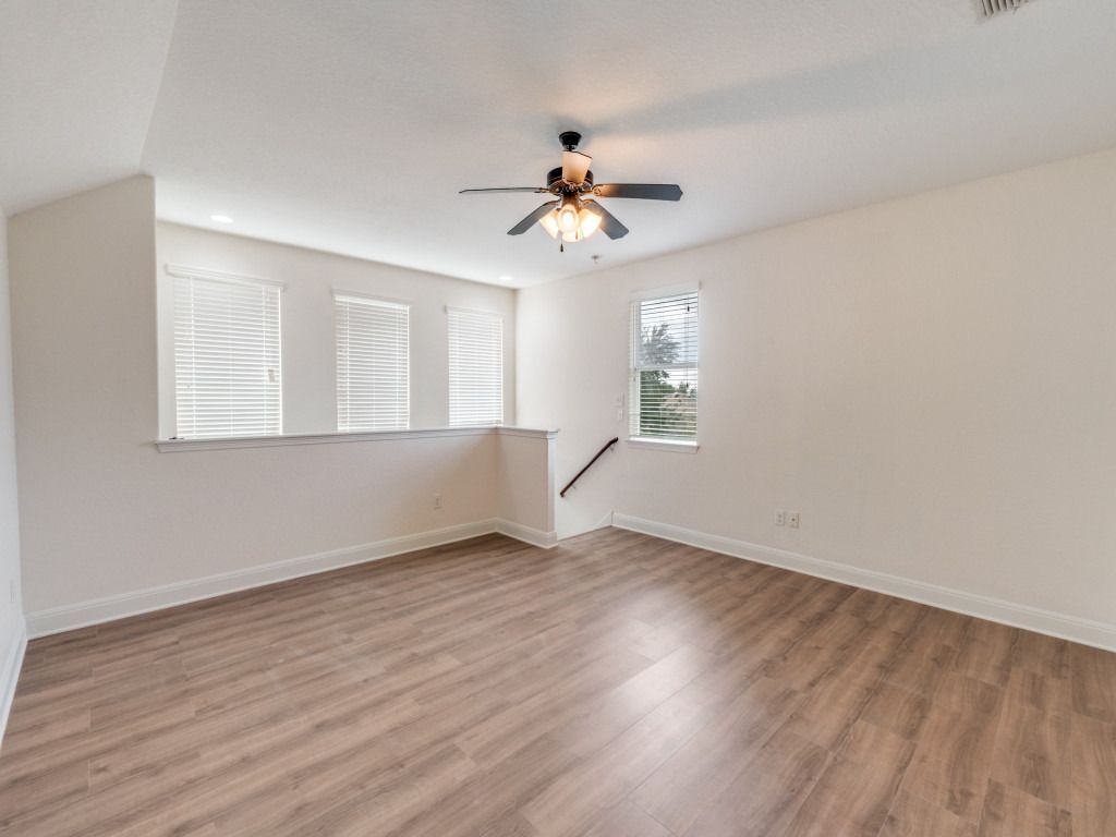 Building Photo - 229 Gardner