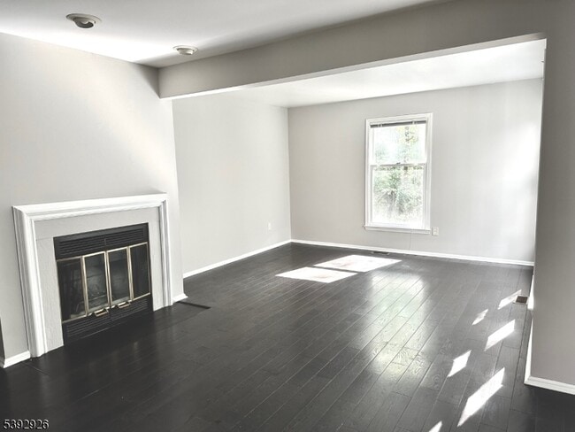 Building Photo - 18 Arthurs Ct