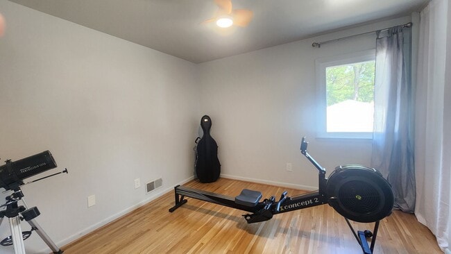 Building Photo - Wonderfully Updated Home On the Edge of Po...