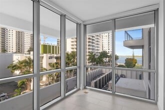 Building Photo - 2150 N Bayshore Dr