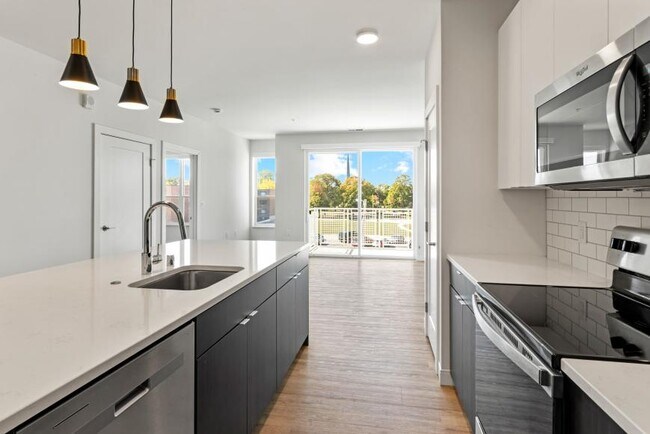 Building Photo - 1 bedroom in Kenosha WI 53140