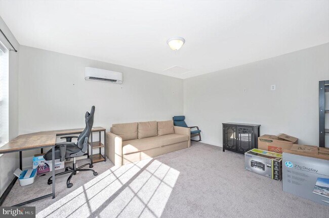 Building Photo - 7780 Dagny Wy