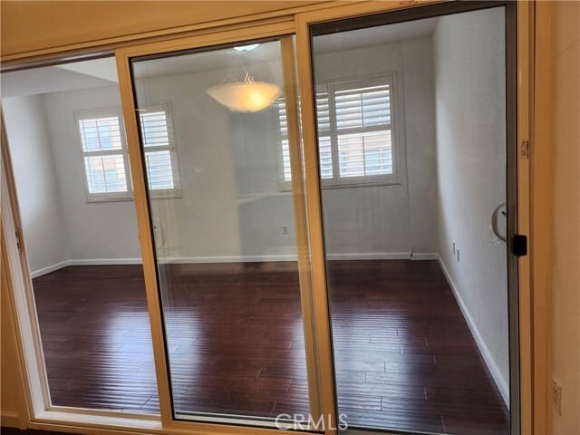 Building Photo - 580 W Main St